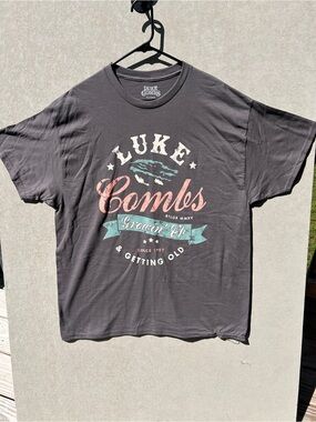 Luke Combs Graphic Tee - new no tags mens size XL #482